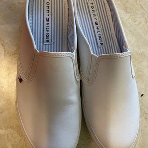 Tommy Sneaker mules, sz 8